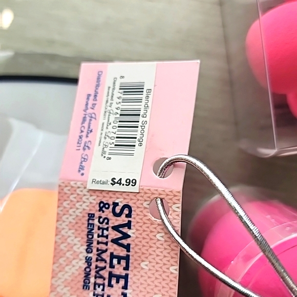 Makeup Blending Sponges - Ulta, Claire's, Brand New Never Used - Various sizes - Picture 2 of 7